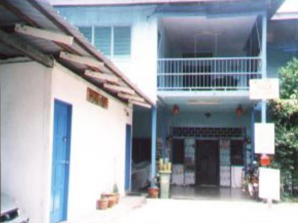Baba'S Guest House By The Sea Batu Ferringhi Extérieur photo