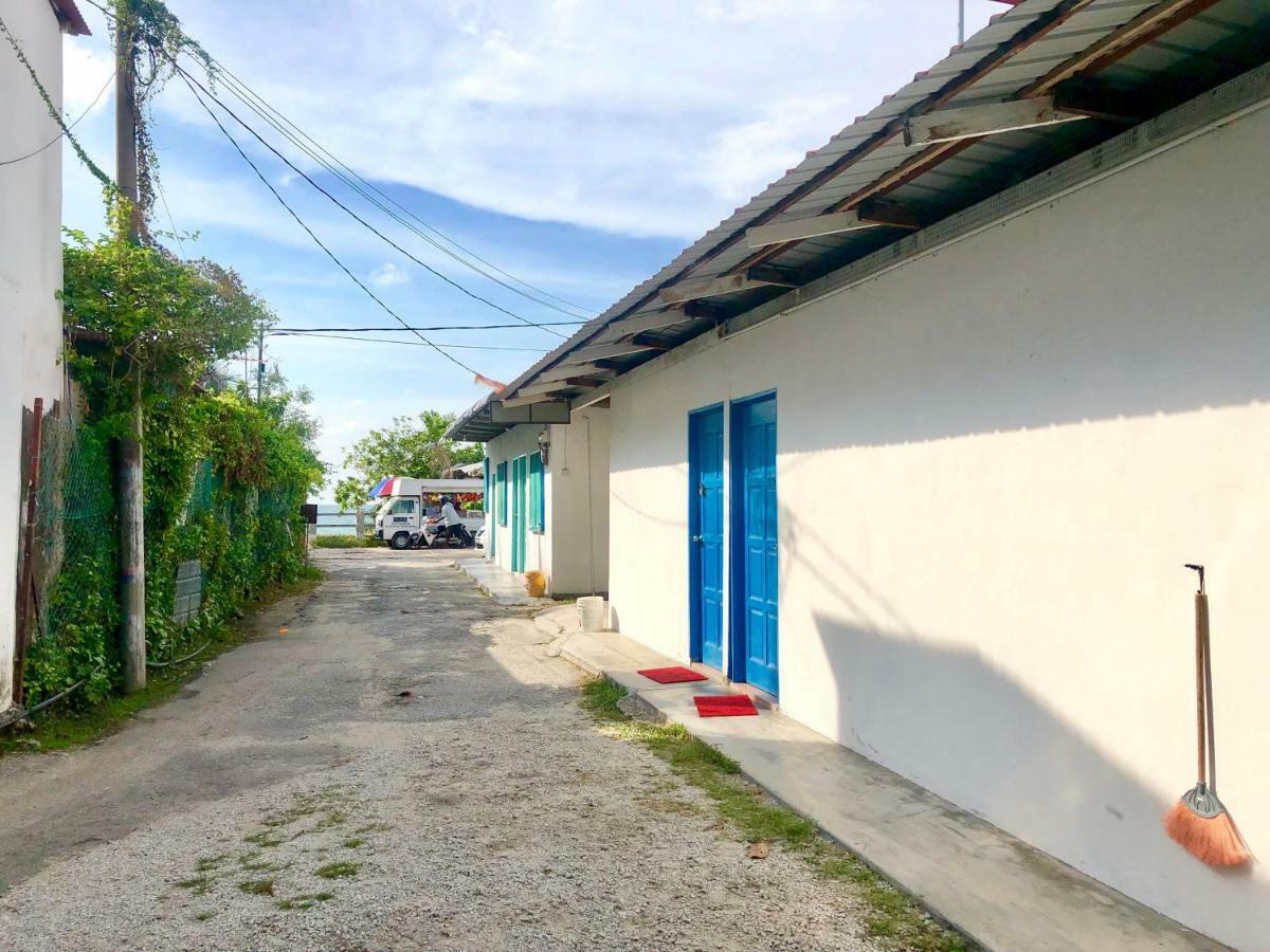 Baba'S Guest House By The Sea Batu Ferringhi Extérieur photo